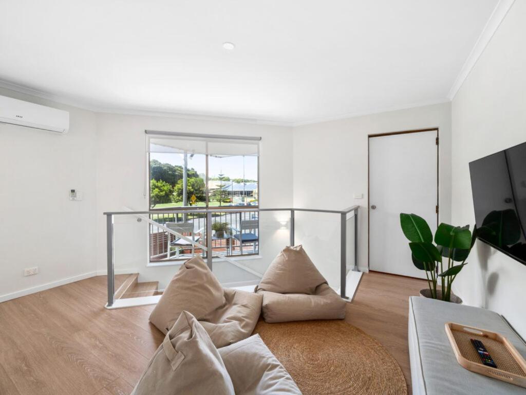 Ocean Park Motel & Holiday Apartments Coffs Harbour Exterior foto